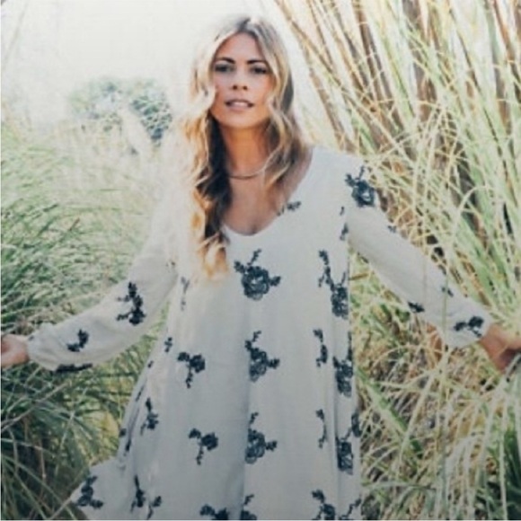 FREE PEOPLE White Embroidered Emma Austin Mini Swing Dress - Picture 3 of 7